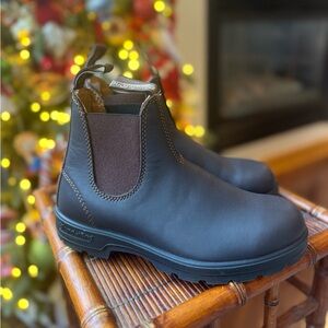 Blundstone Stout Brown boots size 4.5 youth (6.5 W)